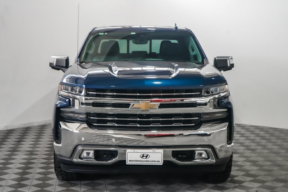 Chevrolet Silverado image 3