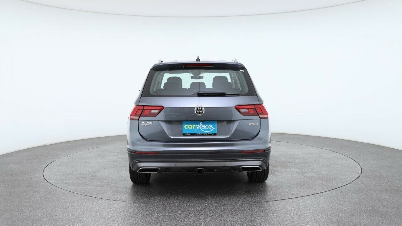 Volkswagen Tiguan image 2