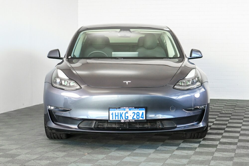 Tesla Model 3 image 3