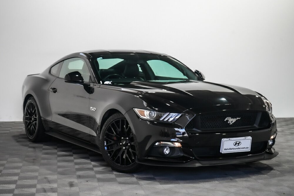 Ford Mustang image 1