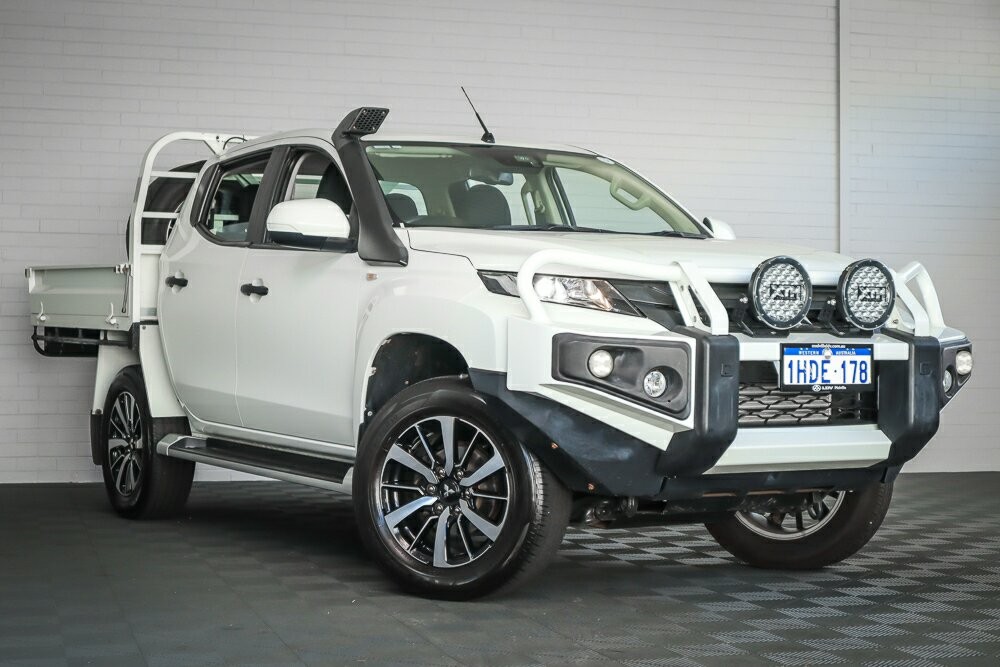 Mitsubishi Triton image 1