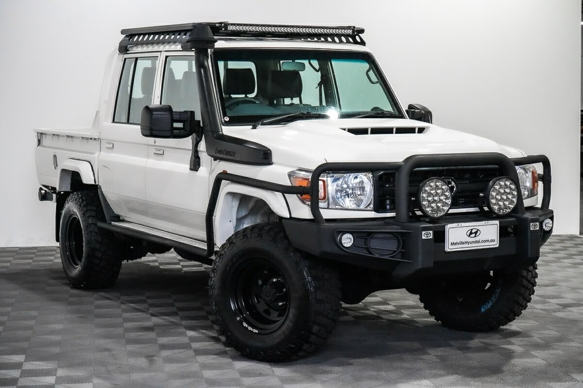 Toyota Landcruiser image 1