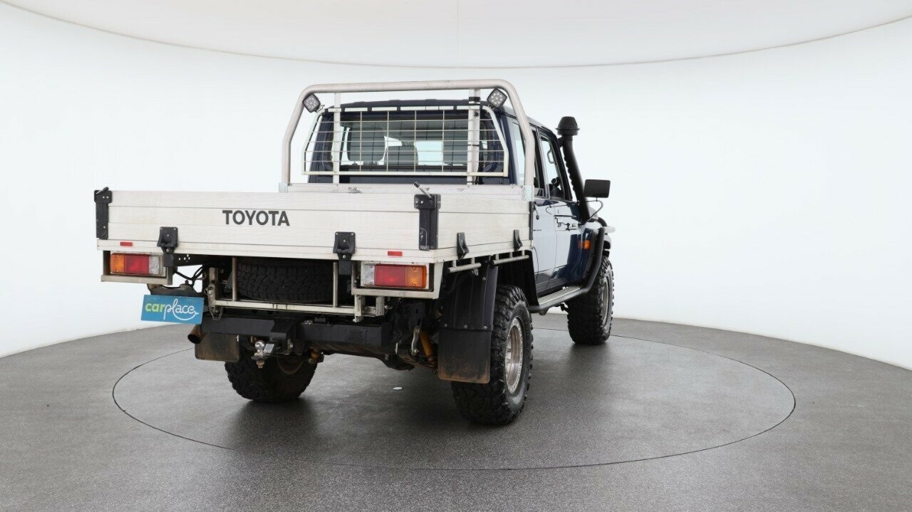 Toyota Landcruiser image 4