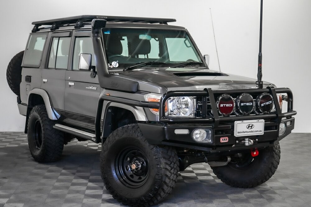 Toyota Landcruiser image 1