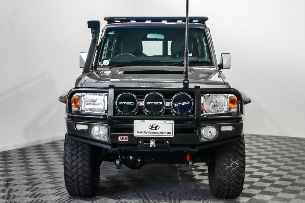 Toyota Landcruiser image 4