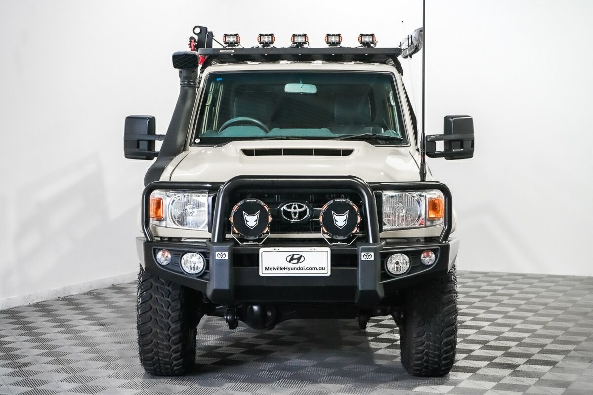 Toyota Landcruiser image 4