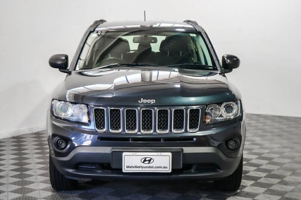 Jeep Compass image 2