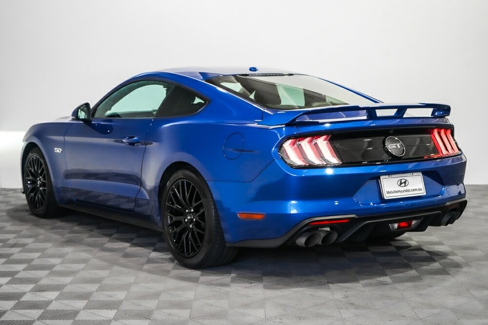 Ford Mustang image 4