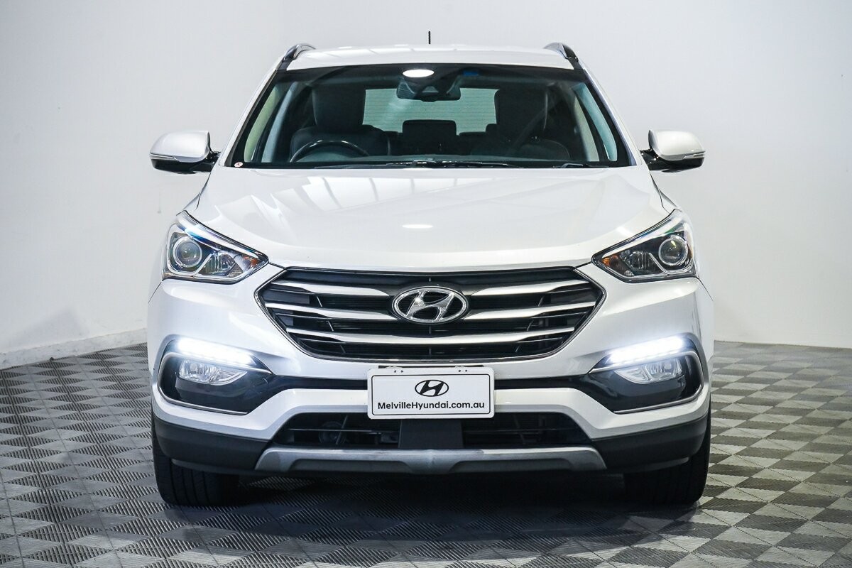 Hyundai Santa Fe image 2