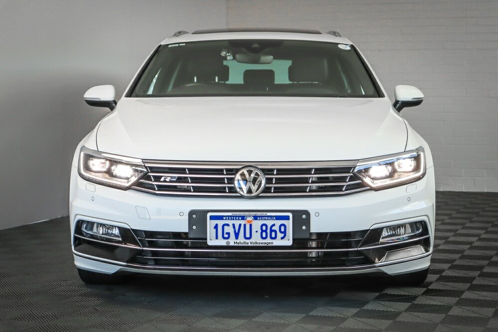 Volkswagen Passat image 3