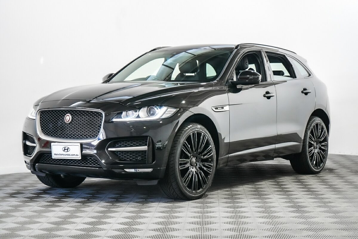 Jaguar F-pace image 4