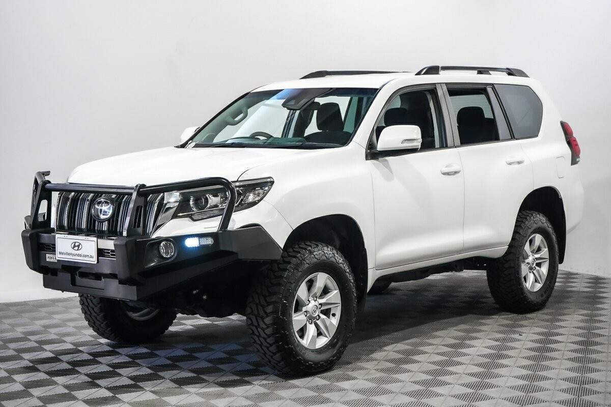 Toyota Landcruiser Prado image 4