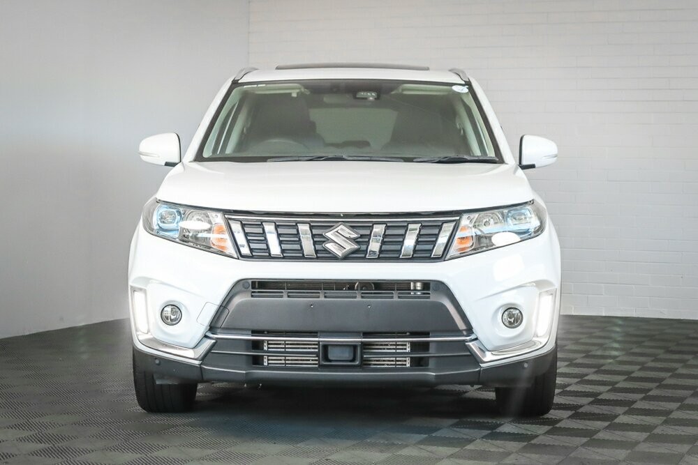 Suzuki Vitara image 3