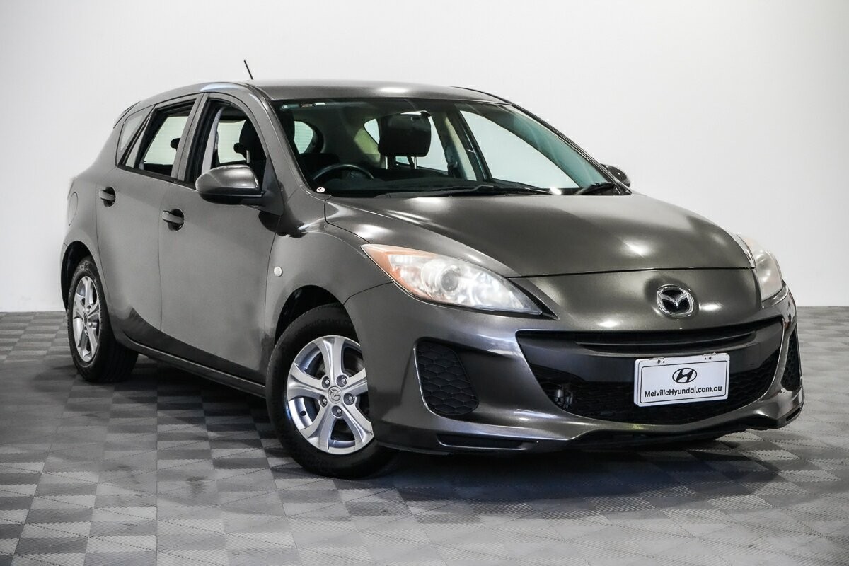 Mazda 3 image 1