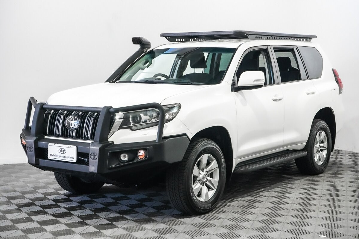 Toyota Landcruiser Prado image 4