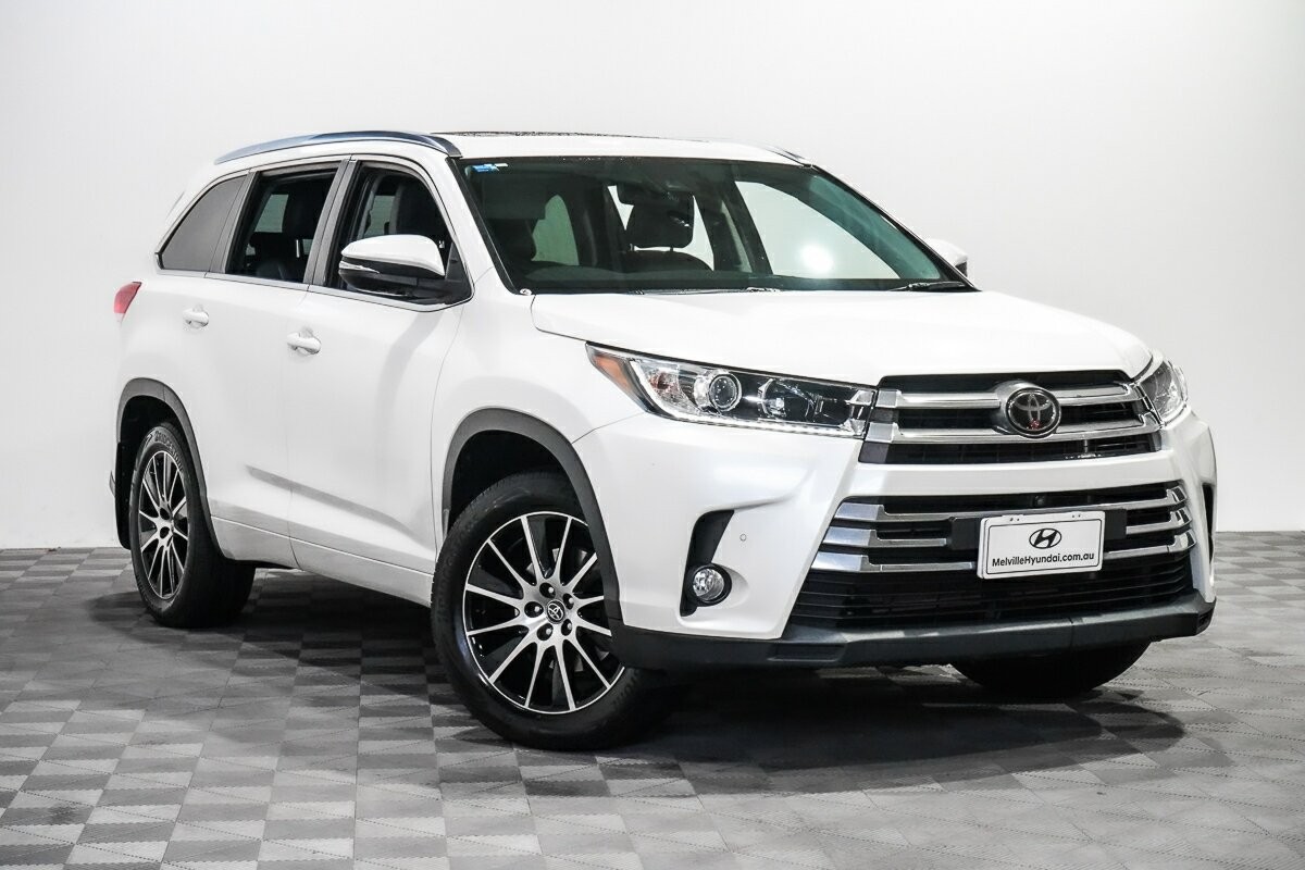 Toyota Kluger image 1