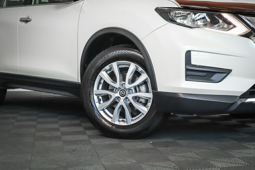 Nissan X-trail image 2