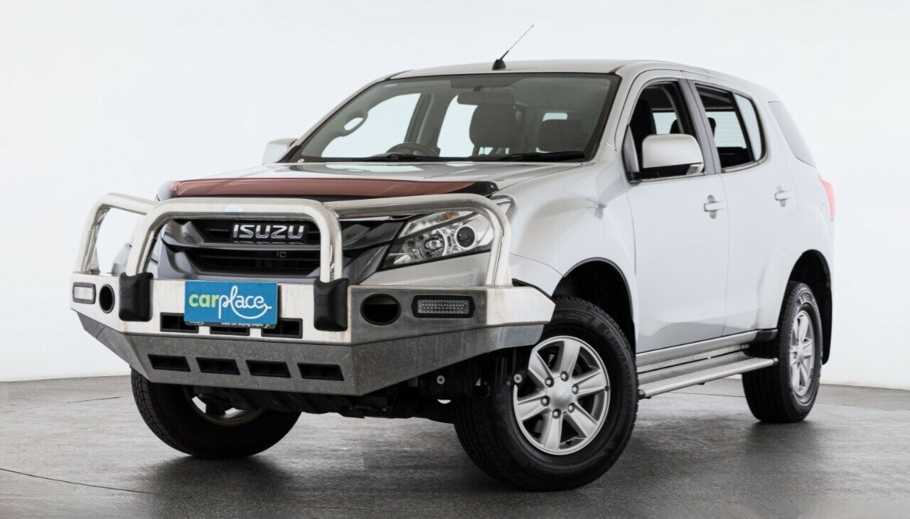 Isuzu Mu-x image 1