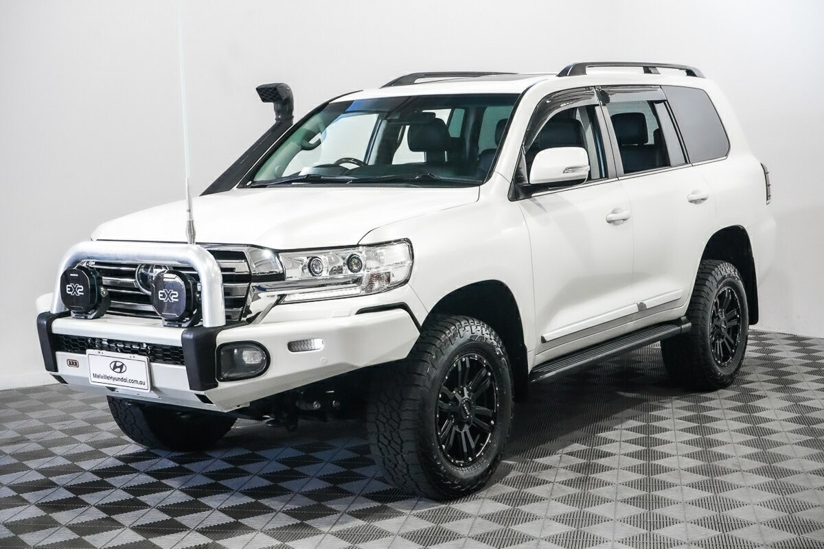 Toyota Landcruiser image 4