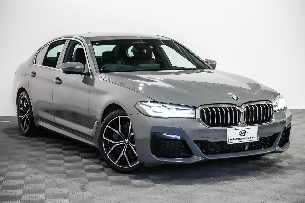 BMW 5 Series image 1