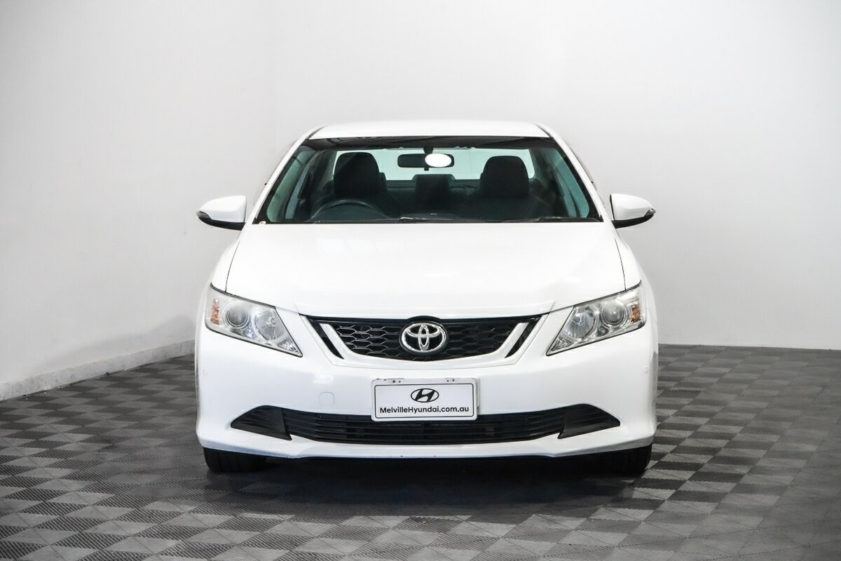 Toyota Aurion image 3