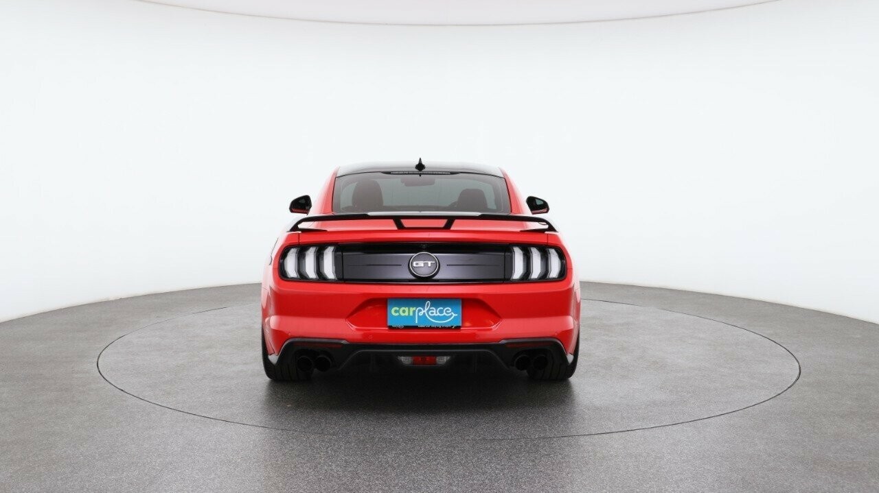 Ford Mustang image 2