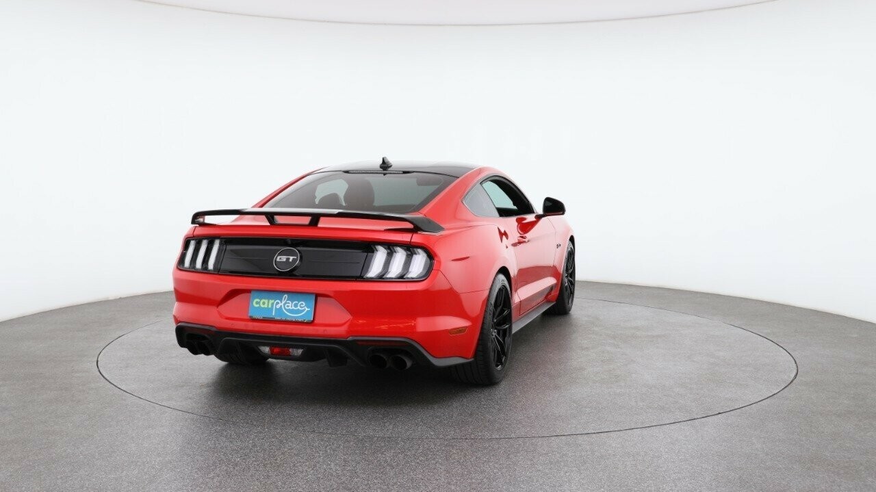 Ford Mustang image 3