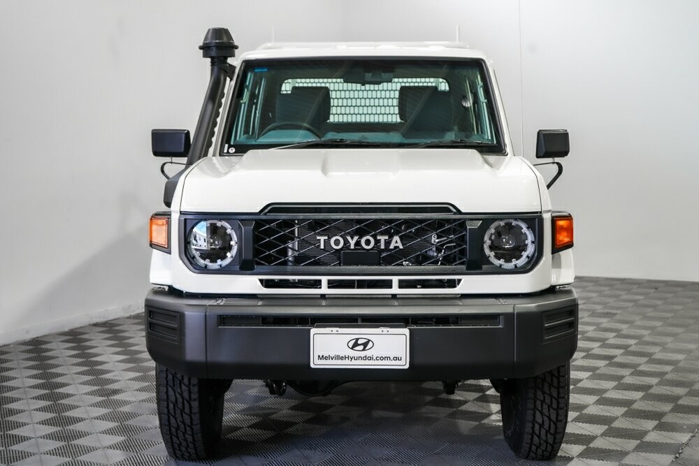 Toyota Landcruiser image 3