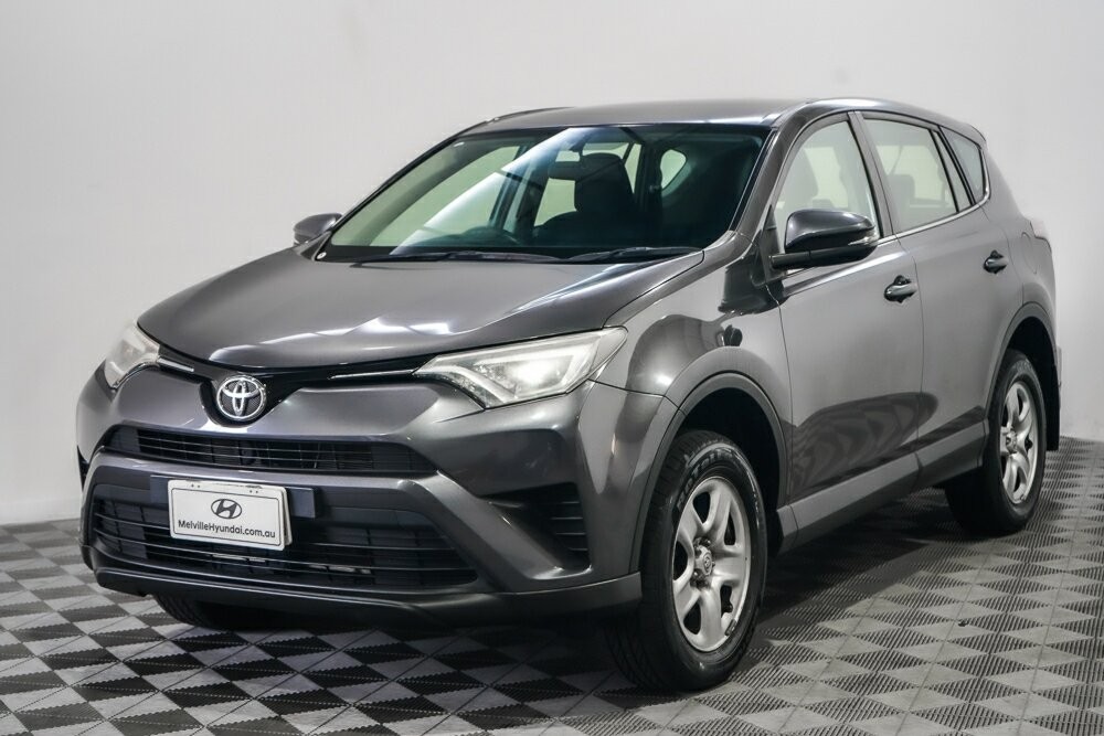 Toyota Rav4 image 4