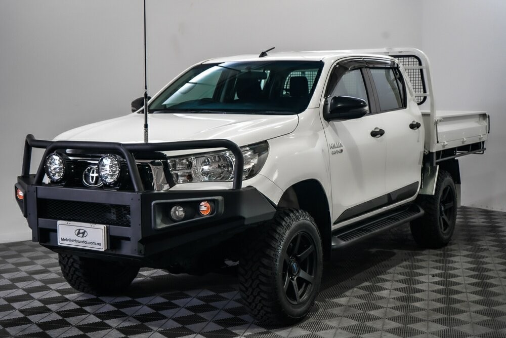 Toyota Hilux image 4