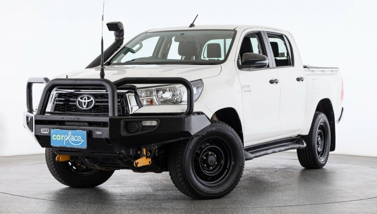 Toyota Hilux image 1