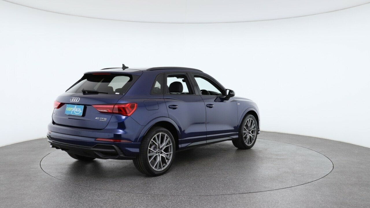 Audi Q3 image 4