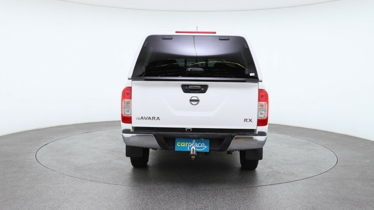 Nissan Navara image 2