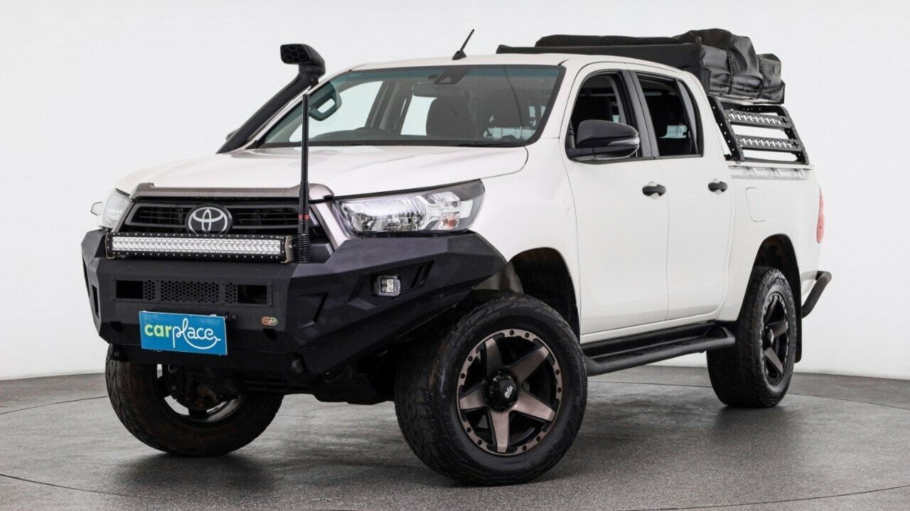 Toyota Hilux image 1