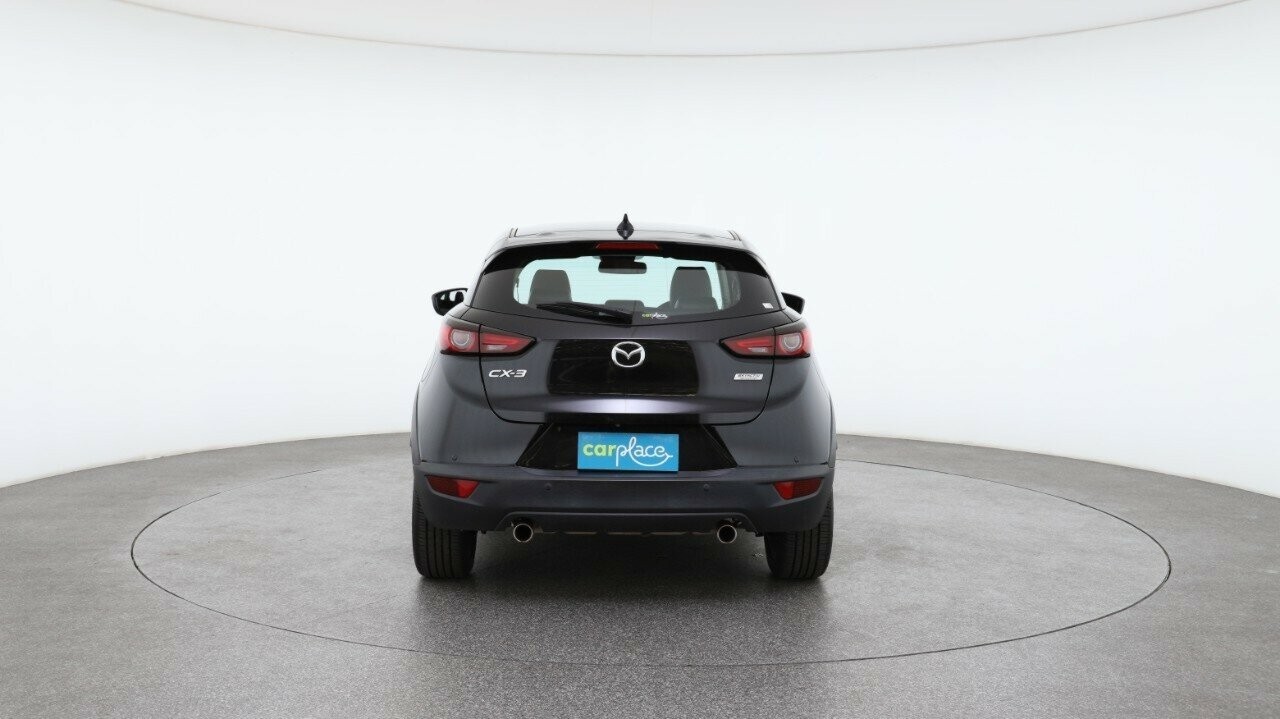 Mazda Cx-3 image 2