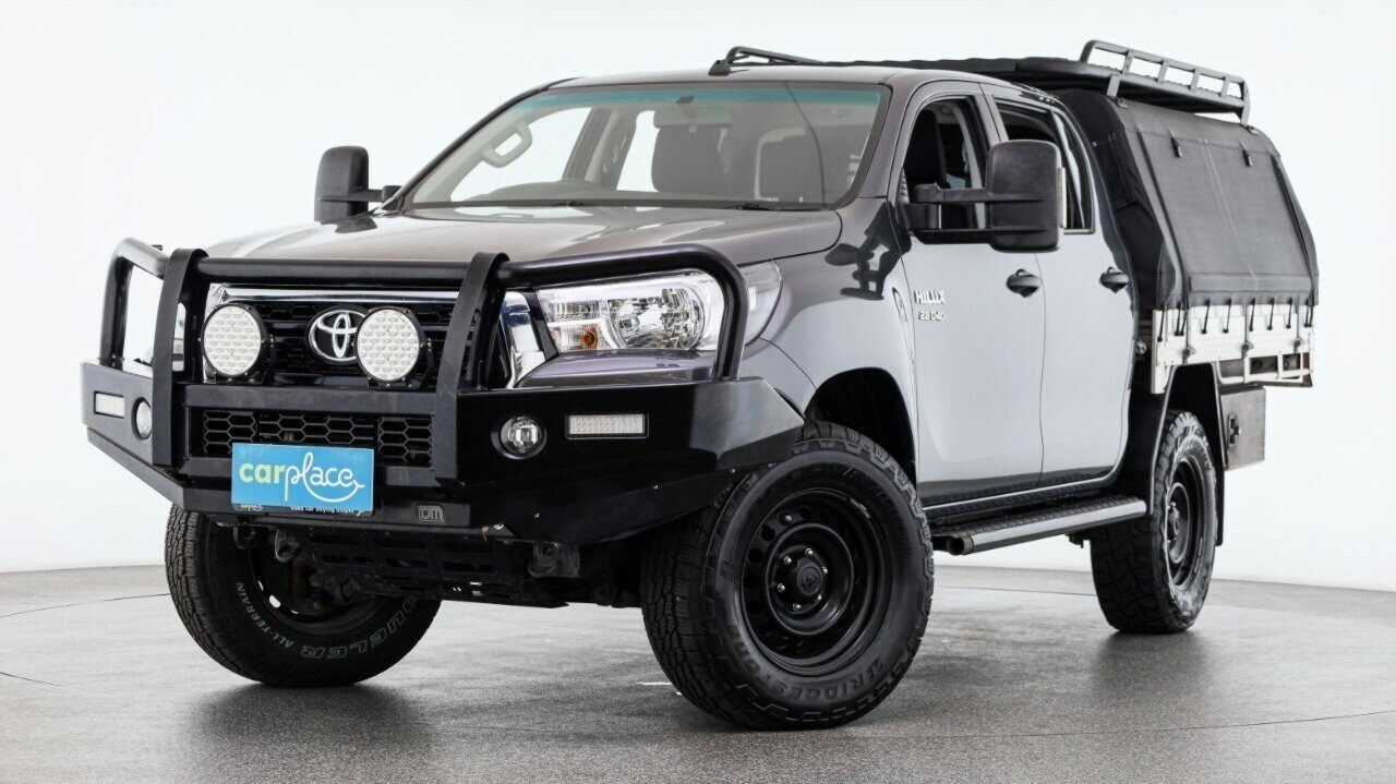 Toyota Hilux image 1