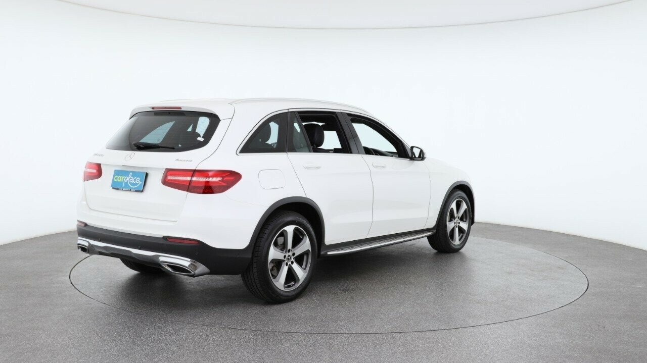 Mercedes Benz Glc-class image 4