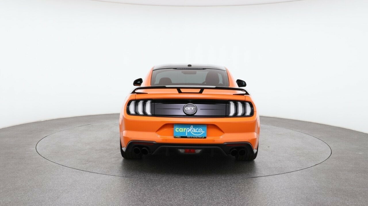 Ford Mustang image 2