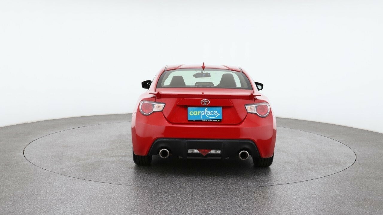 Toyota 86 image 2