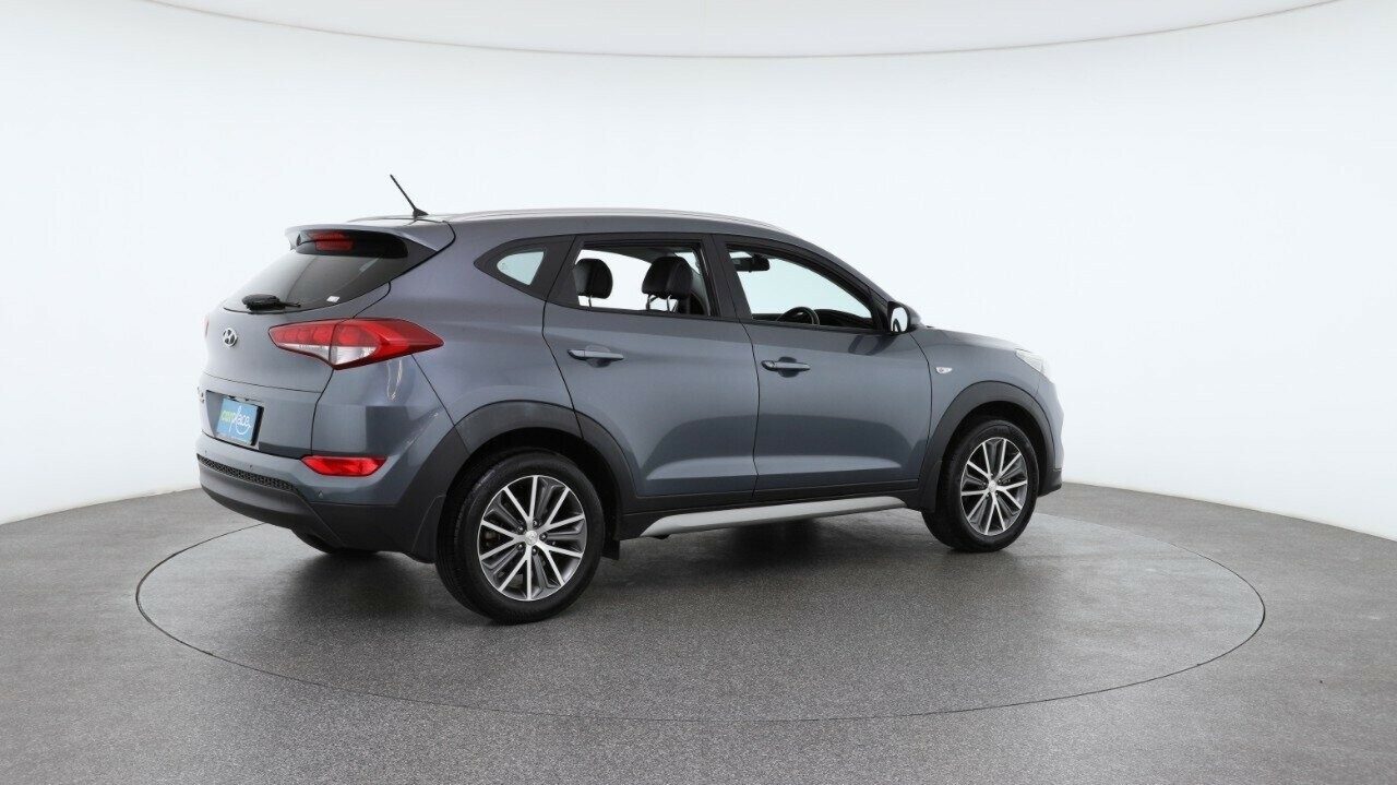 Hyundai Tucson image 4