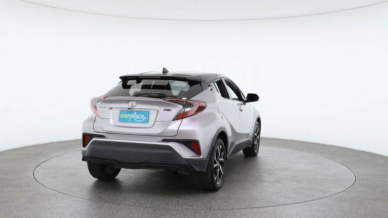 Toyota C-hr image 3