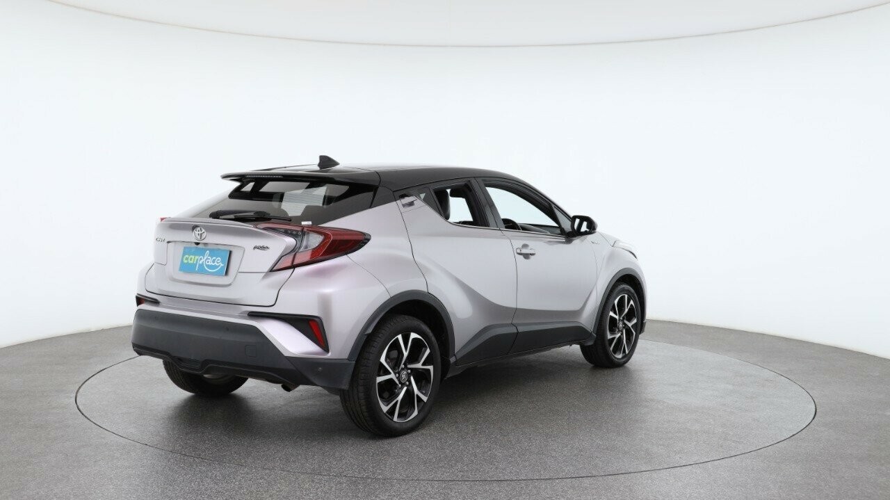 Toyota C-hr image 4