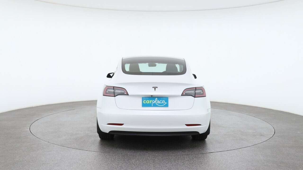 Tesla Model 3 image 2