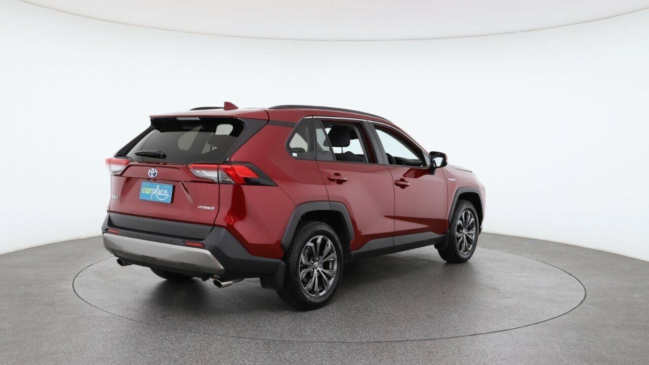 Toyota Rav4 image 4