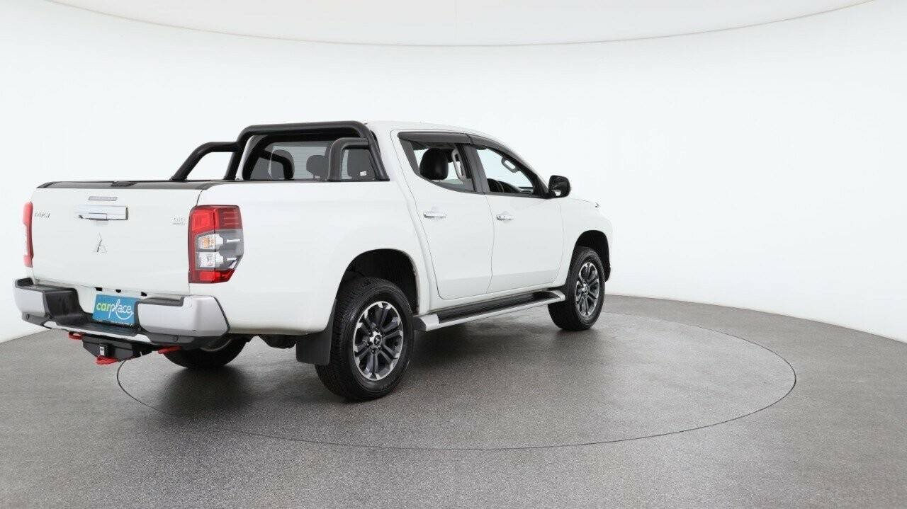 Mitsubishi Triton image 4