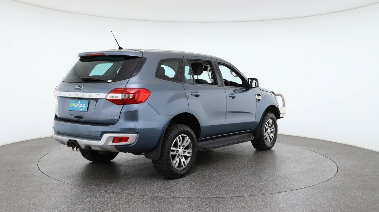 Ford Everest image 4