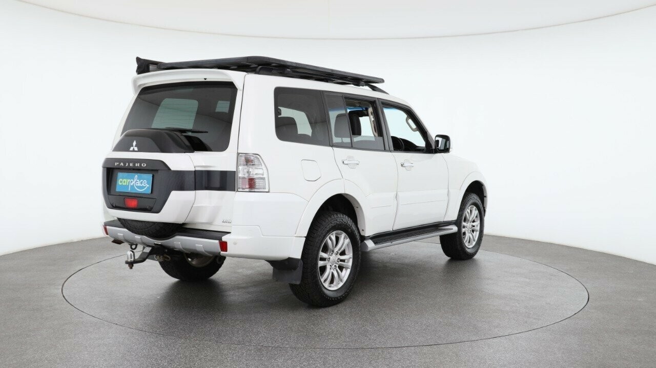 Mitsubishi Pajero image 4