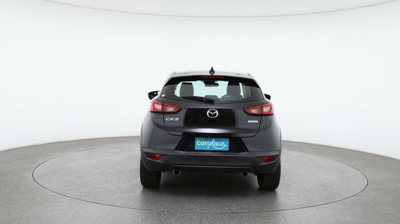 Mazda Cx-3 image 2