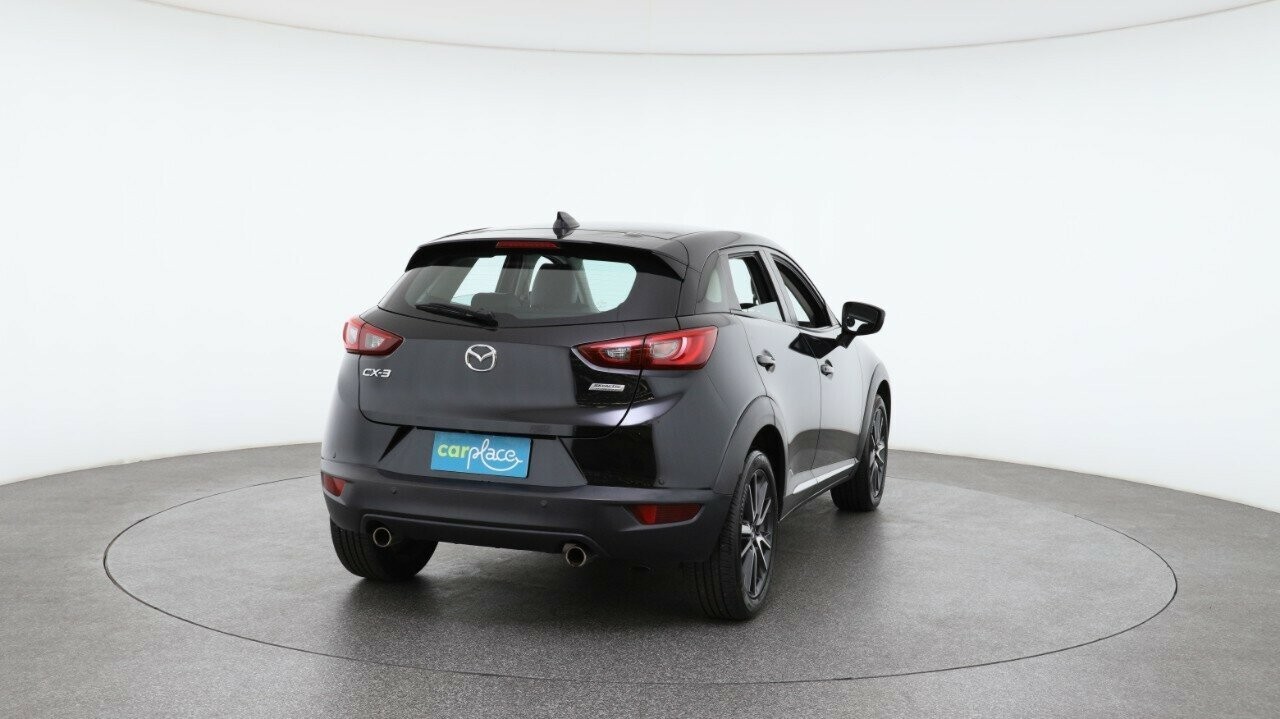 Mazda Cx-3 image 3