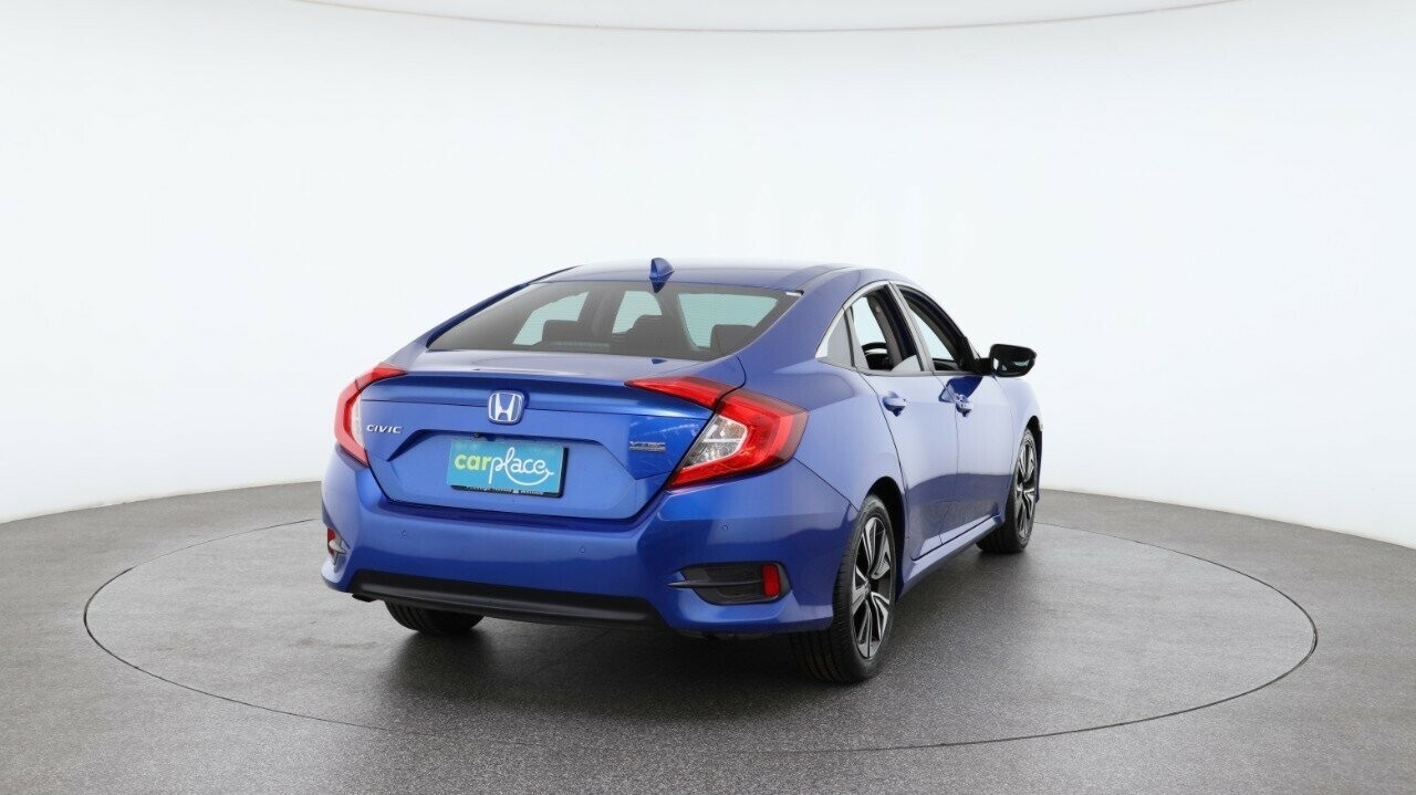 Honda Civic image 2